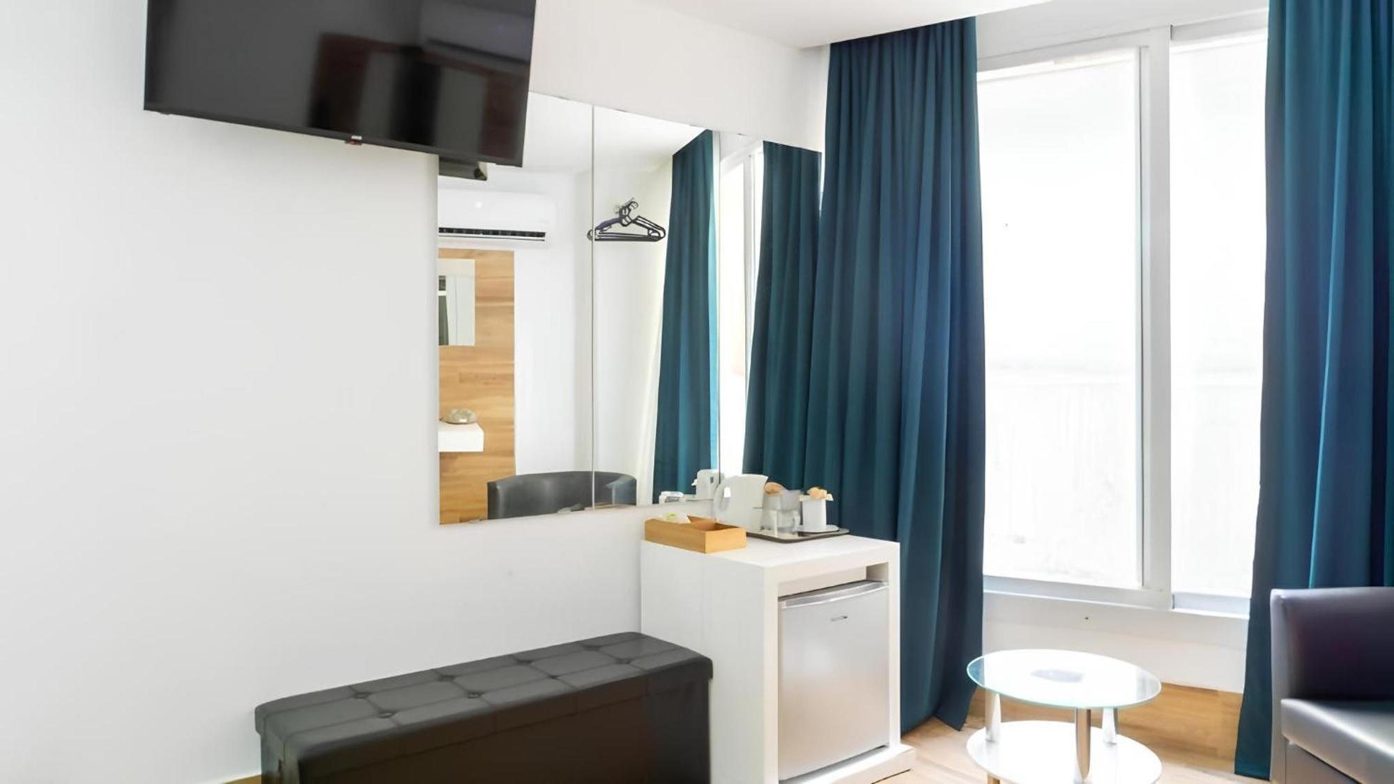 Ilustre Rooms Málaga Esterno foto