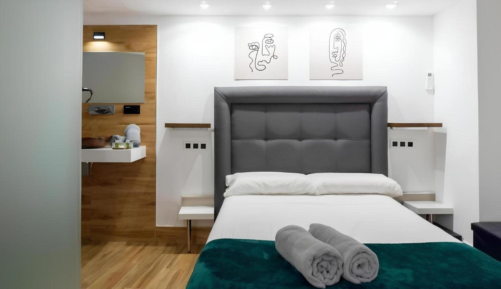 Ilustre Rooms Málaga Esterno foto